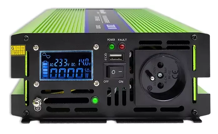 Przetwornica Qoltec Monolith LCD - wszechstronne zasilanie gdziekolwiek jesteś