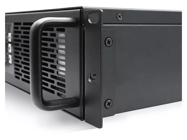 Zasilacz UPS RACK Qoltec 2.4kVA 2400W: niezawodność i ochrona dla Twoich systemów IT